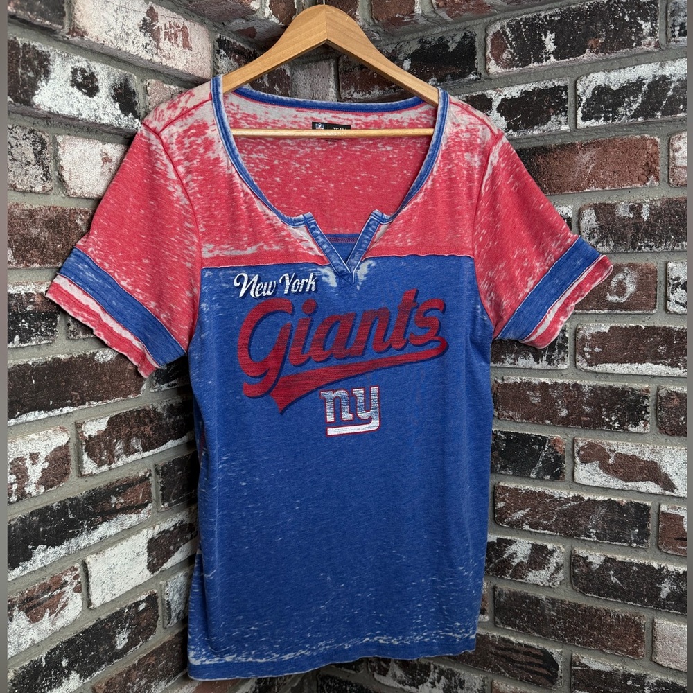 New York Giants NFL Team Apparel Womens Vneck Henley Distressed Lightweight Tee